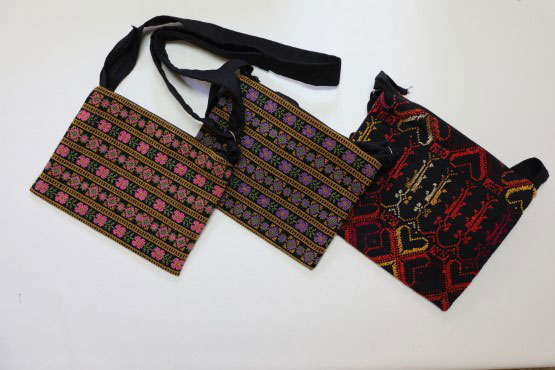 Etamin handbag 2 faces embroidery