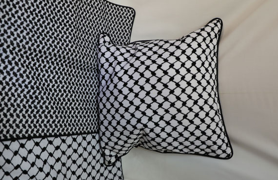 Cushion Hatta design large size